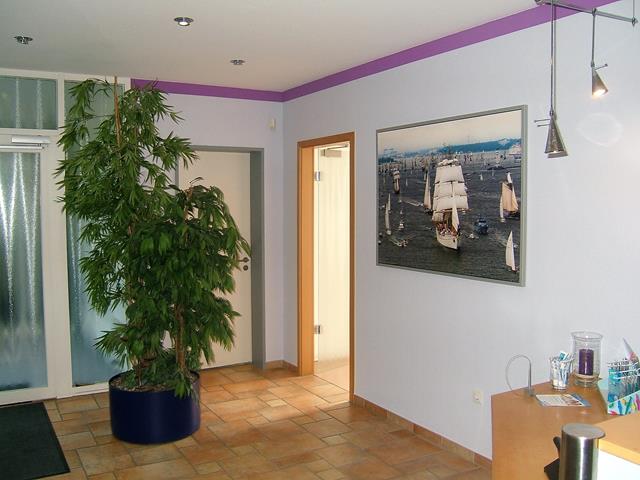 Zu-den-Behandlungszimmern-3-Copy.jpg