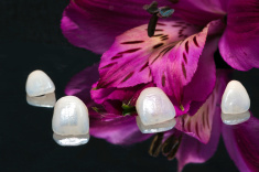 stock-photo-95158659-dental-veneers.jpg