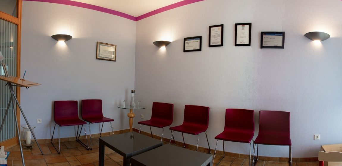 Wartezimmer_web02.jpg